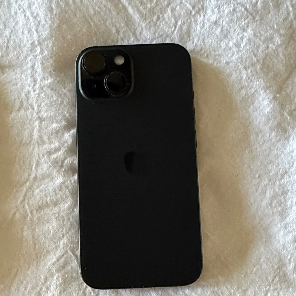 iPhone 15 Apple